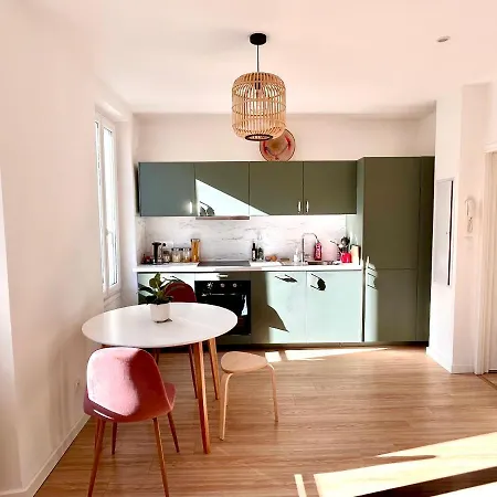Apartamento Cosy Flat In The Heart Of *